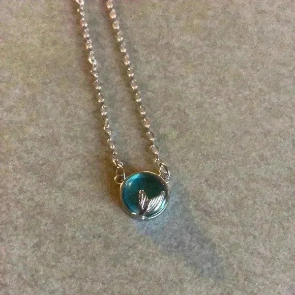 Free gift with purchase-Mermaid Tail Blue Necklace - Picture 5 of 6